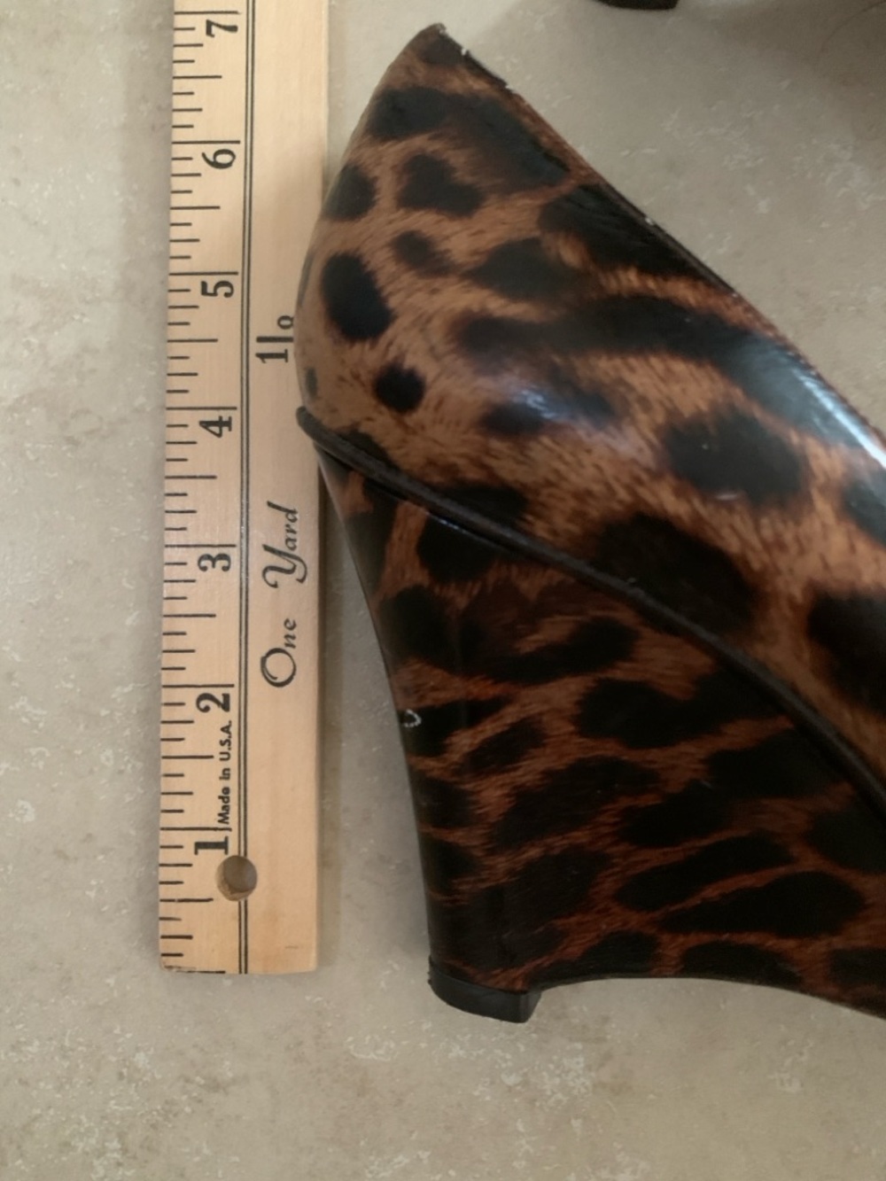 Stuart Weitzman Leopard Peep-Toe Bow Pumps | Size 10M - Picture 13 of 16